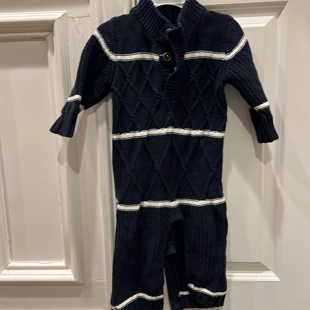 like new one piece navy sweater onesie size 12 to 18 months from the gap